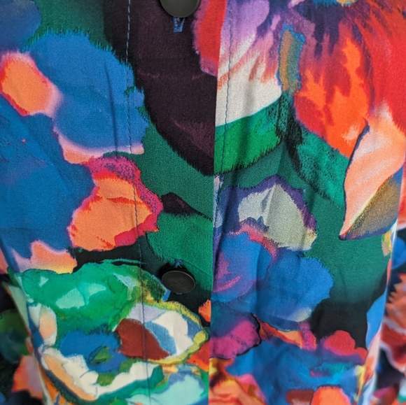 Women's top - Picture 6 of 12